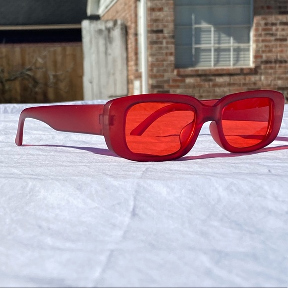 🕶 2/$22 🍊 Orange sunglasses, NWOT 🍊 - Picture 2 of 5